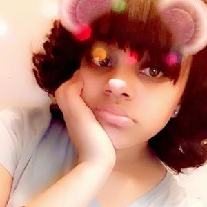 Meet your Posher, Daniela